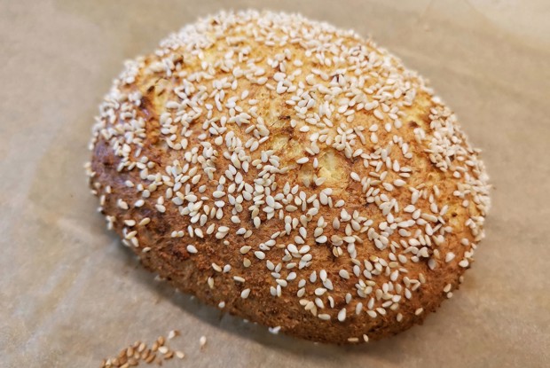 Хлеб из миндальной муки и творога