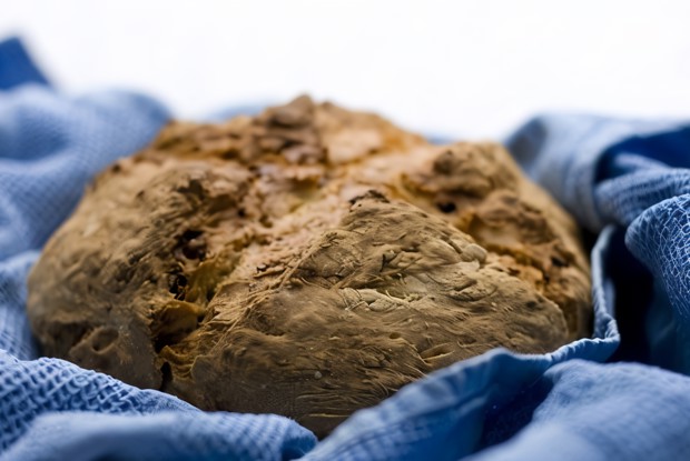 Хлеб с фисташками и черемшой