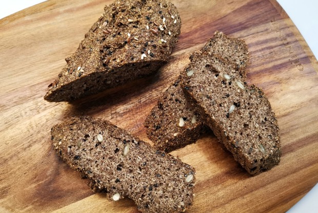 Хлеб с семечками