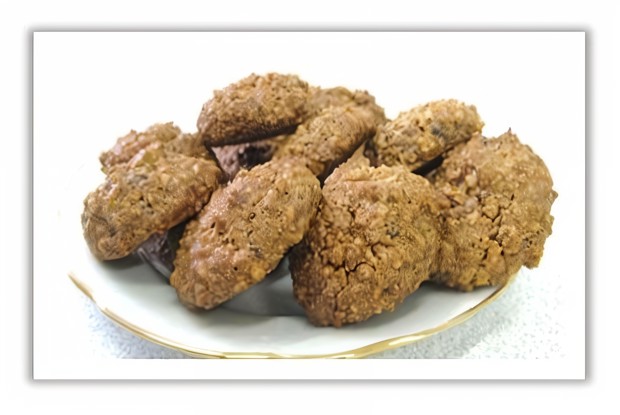 Хрустящее печенье с кукурузными хлопьями и грецкими орехами