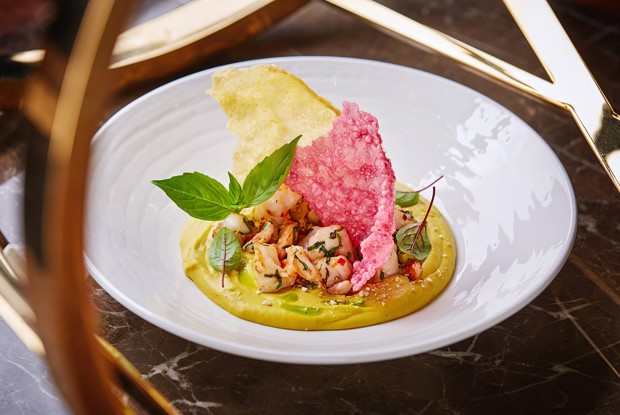 Хумус из батата с креветкой