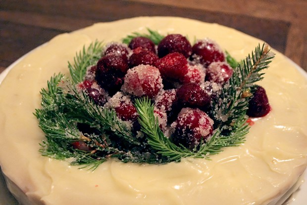 Имбирный торт с «замороженными» ягодами