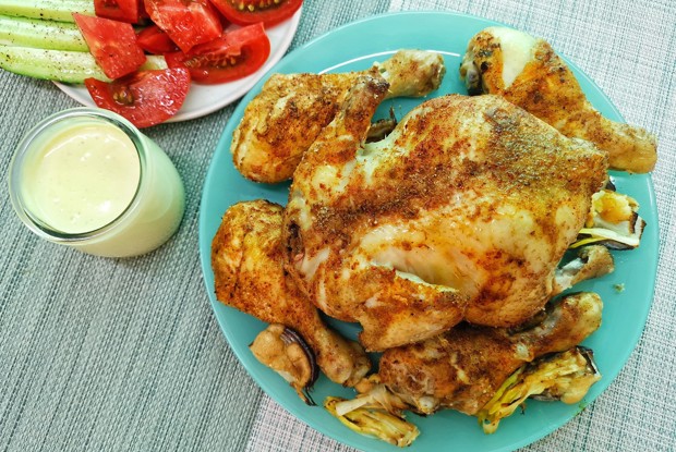 Имбирно-пряная курица, запеченная на соли