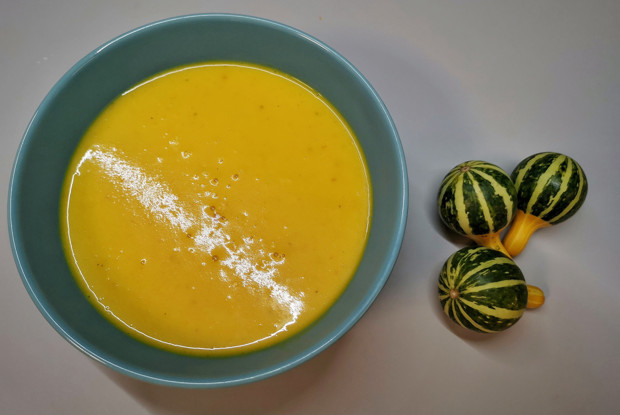 Имбирный тыквенный суп на кокосовом молоке