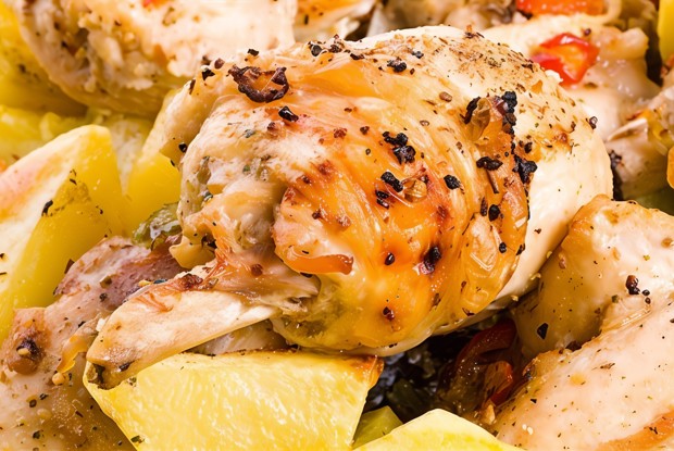 Индейка, запеченная с картофелем