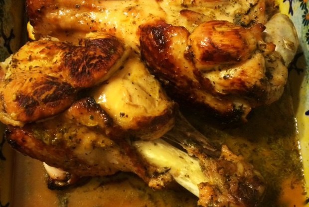 Индейка, запеченая в апельсиново-мятном маринаде