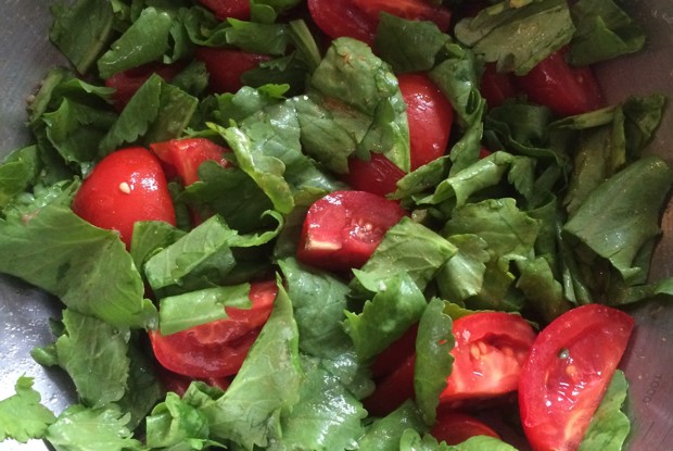 Индийский салат качамбер с кресс-салатом