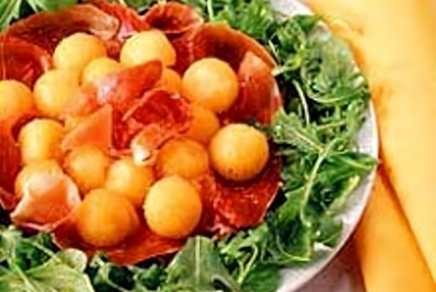 Итальянский салат с дыней