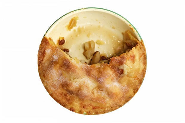 Яблочная шарлотка с корицей и изюмом