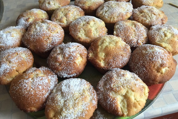 Яблочные кексы