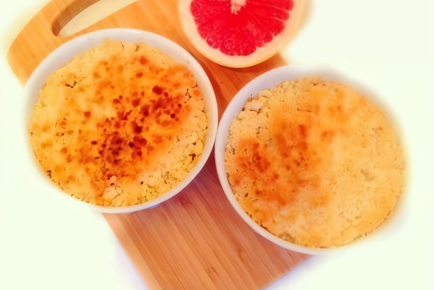 Яблочный крамбл с корицей