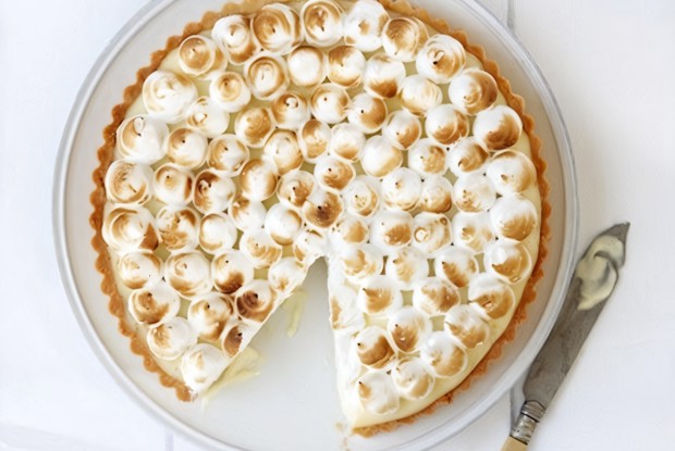 Яблочный пай с меренгой