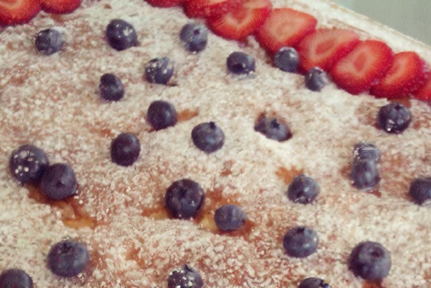 Яблочный пирог с миндалем и апельсиновой цедрой