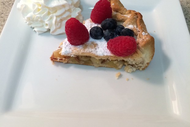 Яблочно-миндальный пай