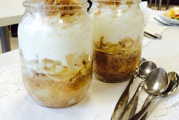 Яблочно-творожный десерт