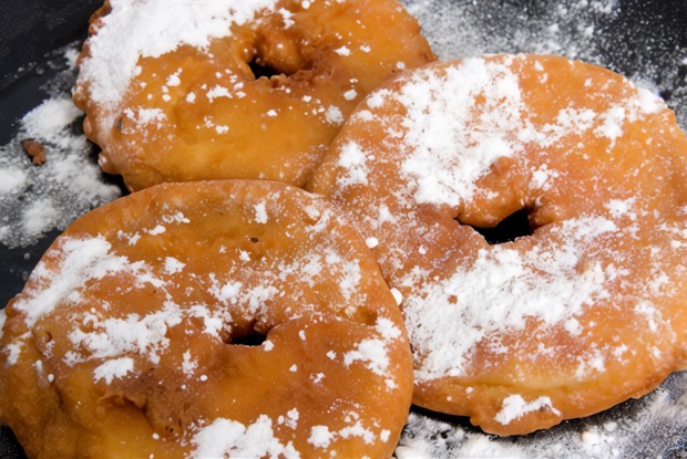 Яблоки в тесте с ромом