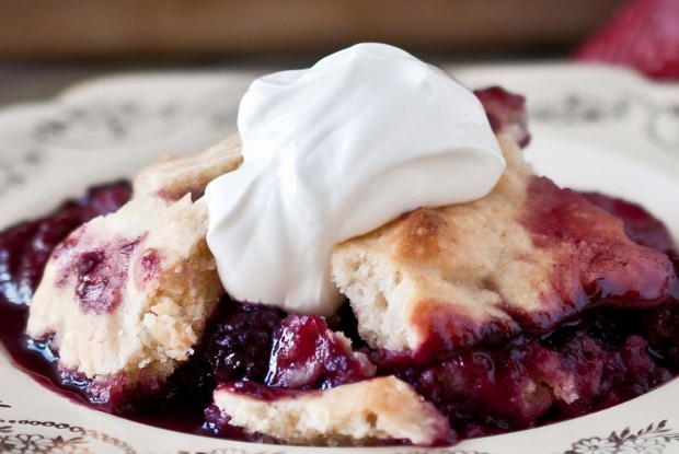 Ягодный коблер