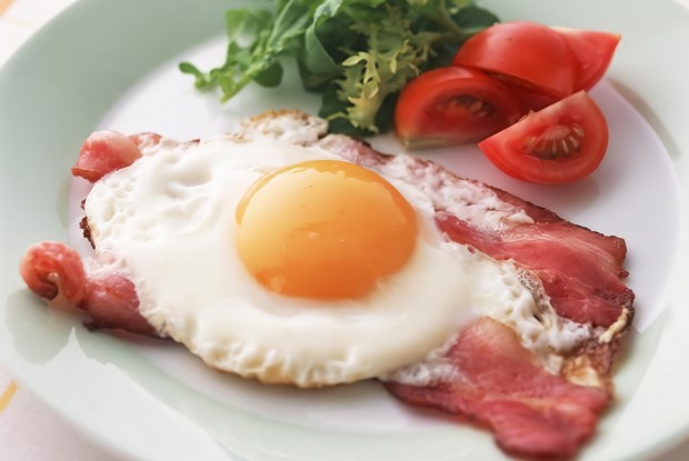 Яичница с беконом