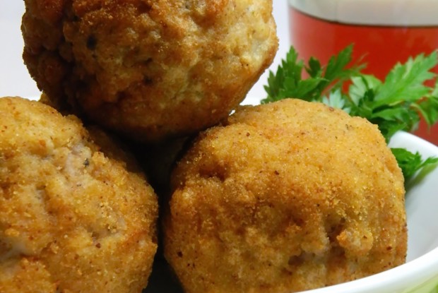 Яйца по-шотландски с перепелиными яйцами