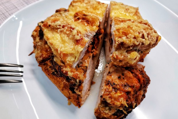 Жареное филе индейки с сыром