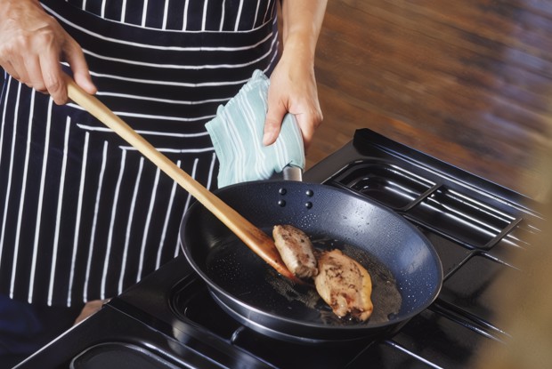 Эскалопы с луком-пореем и апельсиновым маслом