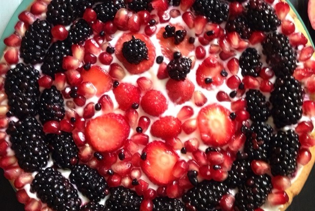 Йогуртовый кекс с ягодами