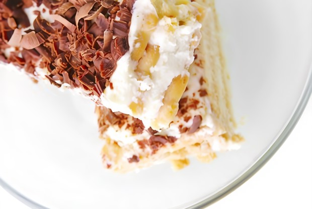 Йогуртовый торт с миндалем