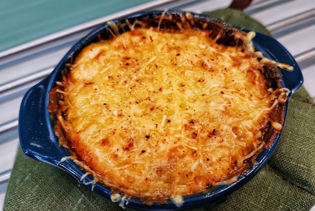 Жюльен из лисичек с творожным сыром