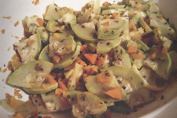 Кабачки, тушенные в пароварке