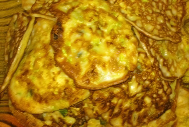 Кабачковые оладьи с молодым луком