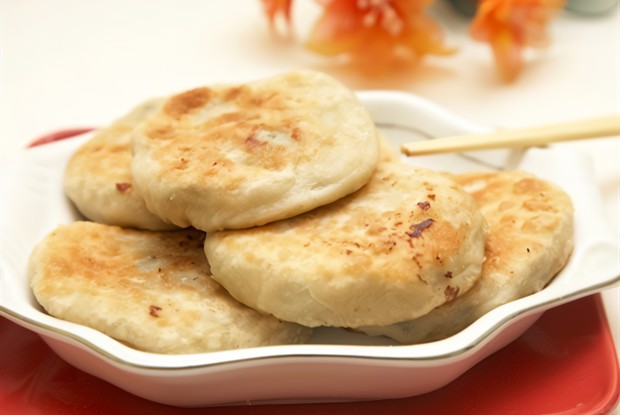 Кабачково-картофельные оладьи с мятой и сыром фета