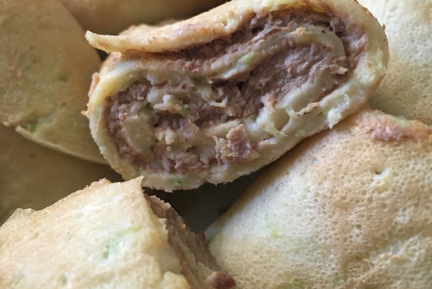 Кабачковые блинчики с печеночным паштетом