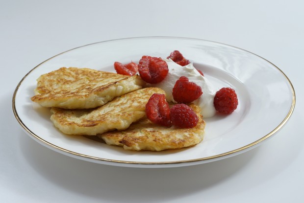 Кабачковые оладьи с творогом и грушей