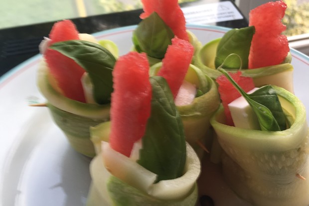 Кабачковые роллы с сыром