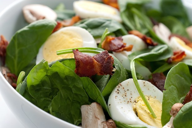 Калифорнийский салат со шпинатом