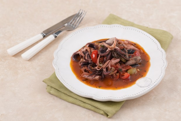 Кальмары мини по-неаполитански