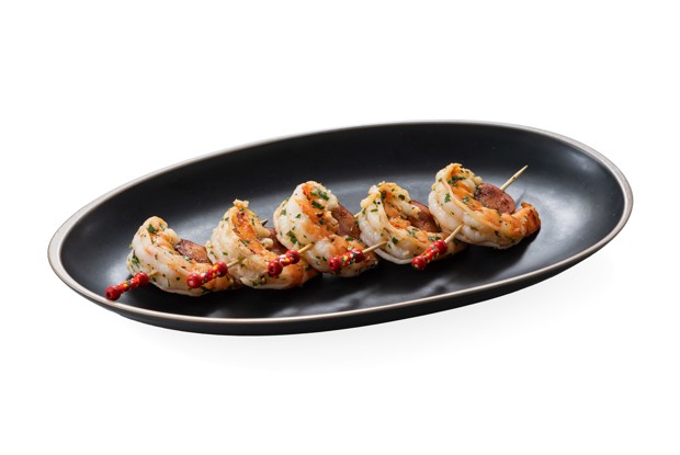 Канапе с креветкой и колбаской