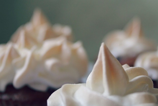 Капкейки с вишней