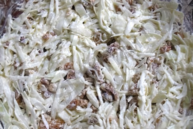 Капустный салат с гранатом