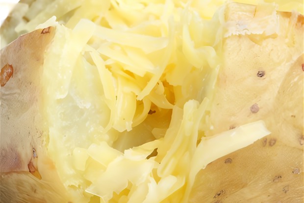 Картофель по-деревенски с сыром