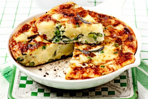 Картофель с омлетом и горошком