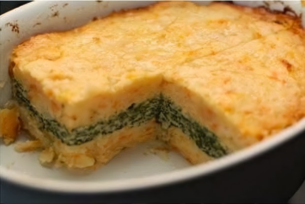 Картофельная запеканка с курицей и зеленью