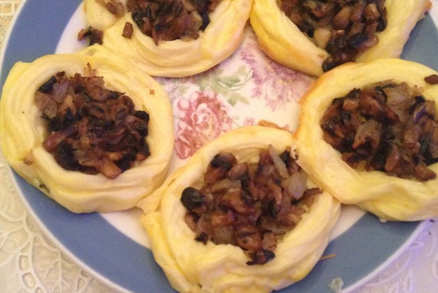 Картофельные корзиночки с грибами