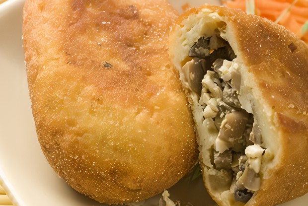 Картофельные пирожки с грибами