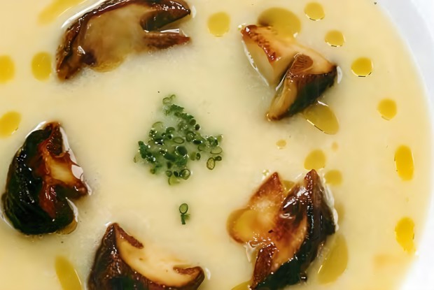 Картофельный суп с белыми грибами