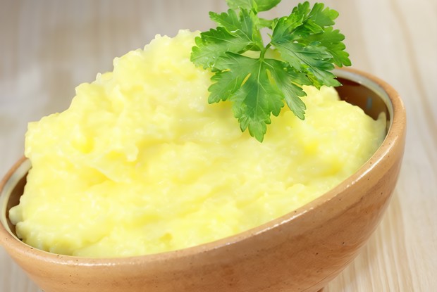 Картофельное пюре с базиликом