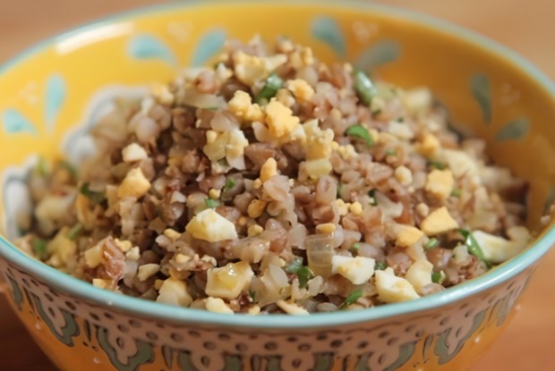 Каша гречневая рассыпчатая с яйцами