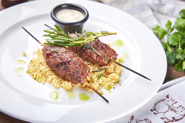 Кебабы из оленины с кус-кусом