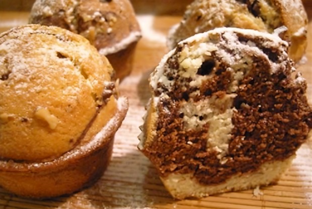 Кекс мраморный