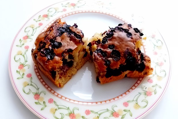 Кекс с белым шоколадом и черникой